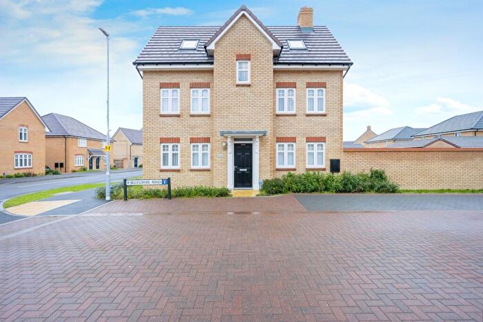4 Bedroom Detached House For Sale In Bellflower Road, Wixams, Bedford, MK42