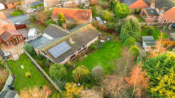 4 Bedroom Detached Bungalow For Sale In Vicarage Lane, Harbury, Leamington Spa, CV33