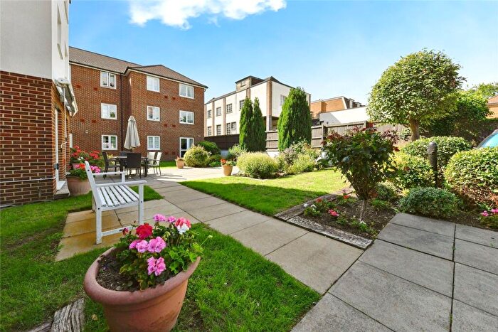 1 Bedroom Apartment For Sale In Bennett Court, Letchworth Garden City, SG6