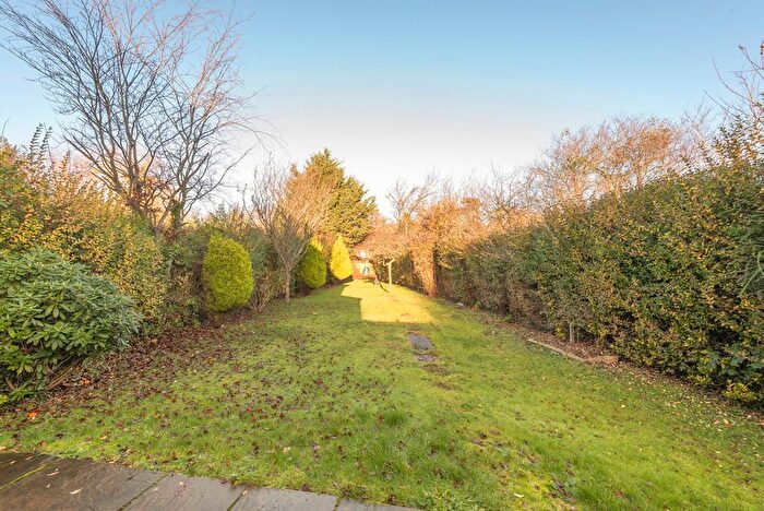 5 Bedroom Semi-Detached House To Rent In Ashenden Road, Guildford, GU2