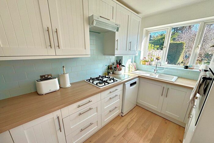 3 Bedroom Terraced House For Sale In Barrow Green Road, Oxted, Surrey, RH8