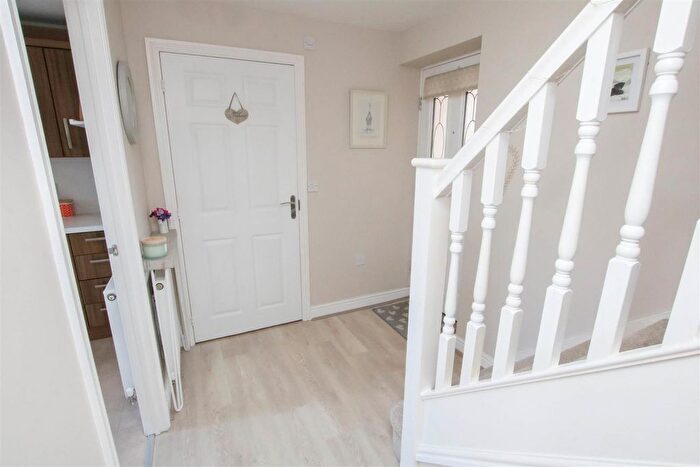 2 Bedroom End Terrace House For Sale In Aidans Close, Doncaster, DN2