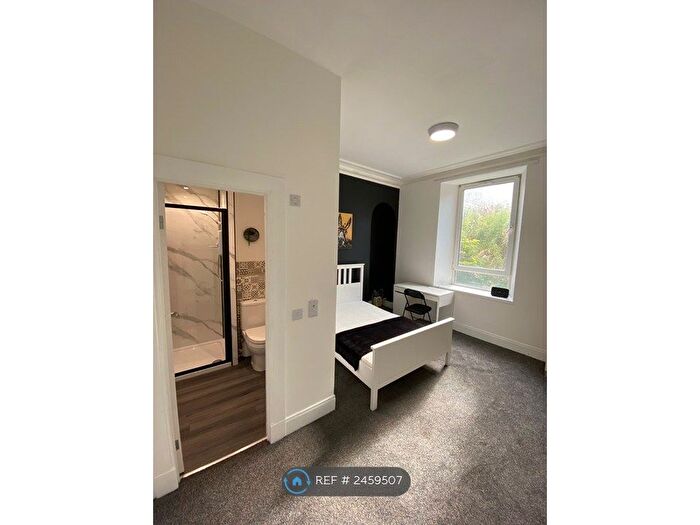 3 Bedroom Flat To Rent In King Street, Aberdeen, AB24