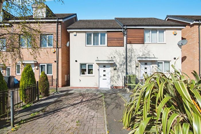 2 Bedroom Semi-Detached House For Sale In Webley Grove, Dudley, DY1