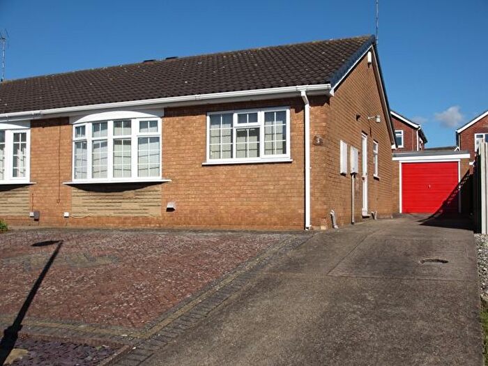 2 Bedroom Semi-Detached Bungalow To Rent In Oakleigh, Bottesford, Scunthorpe, DN16