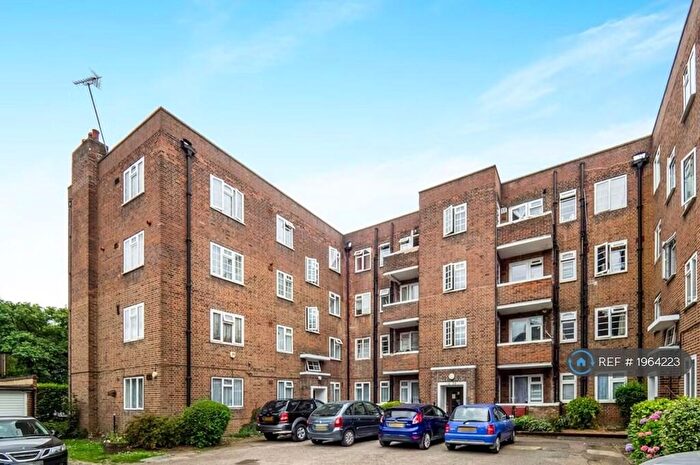 2 Bedroom Flat To Rent In Thurlby Close, Harrow, HA1