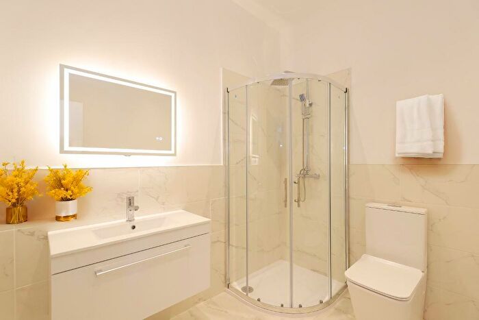 2 Bedroom Apartment For Sale In York Road, Birkdale, Southport, Merseyside, PR8