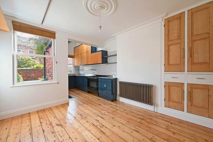 3 Bedroom Terraced House To Rent In Abbeydale Road, Sheffield, S7