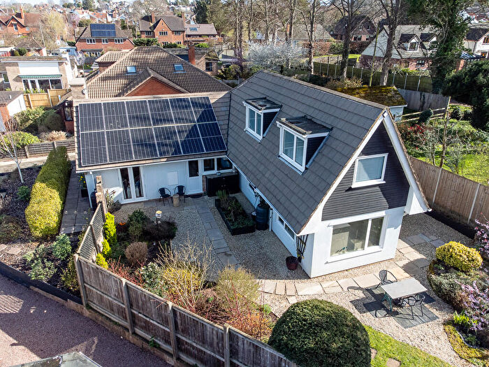 4 Bedroom Detached Bungalow For Sale In Firsmead, Ross-on-Wye, HR9