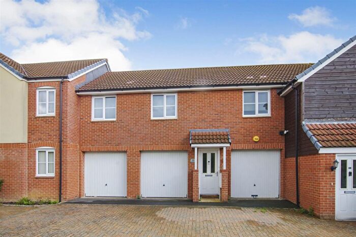 2 Bedroom Detached House To Rent In Arabian Avenue, Moulden View, Swindon, SN5