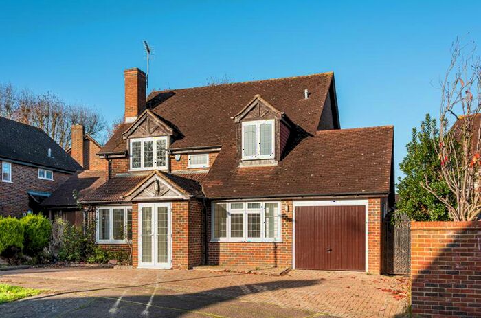 5 Bedroom Detached House To Rent In Deerings Drive, Pinner, HA5