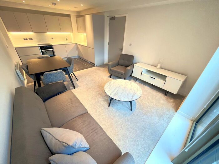 1 Bedroom Flat To Rent In Local Crescent, Salford, M5