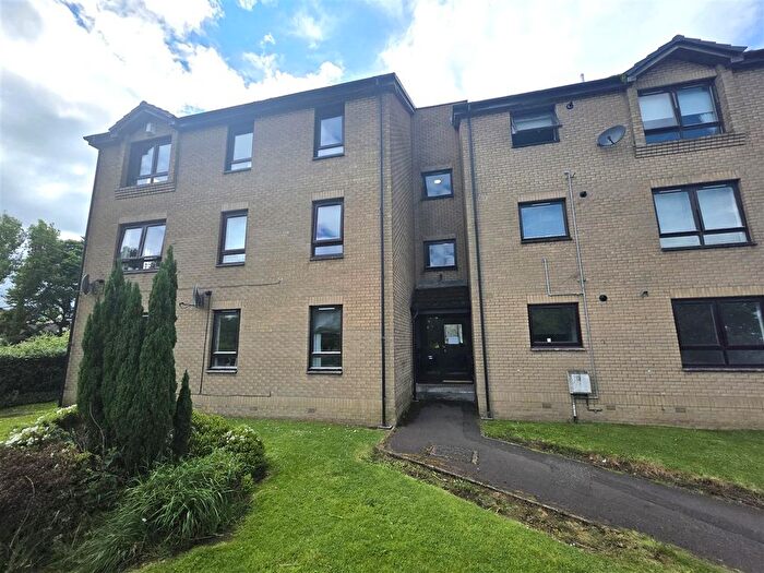 2 Bedroom Flat To Rent In Henry Street, Barrhead, Glasgow, G78