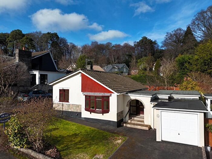 3 Bedroom Detached Bungalow For Sale In Park Homer Drive, Colehill, BH21