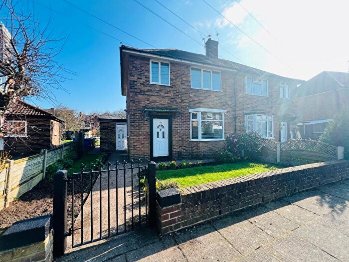 3 Bedroom Semi Detached House To Rent In Cherry Tree Walk, Stretford, Manchester, M32