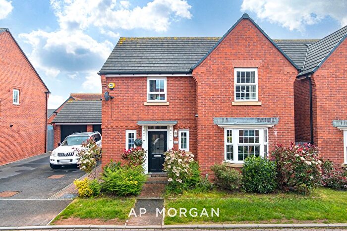 4 Bedroom Detached House For Sale In Saxifrage Close, Bromsgrove, Worcestershire, B61