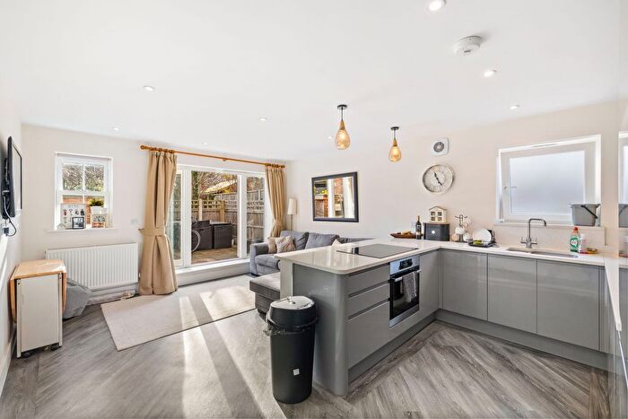 2 Bedroom Flat For Sale In Ref: Gf - Fir Tree Road, Banstead, SM7