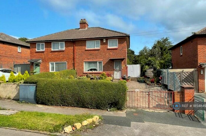 3 Bedroom Semi-Detached House To Rent In Potternewton Crescent, Leeds, LS7