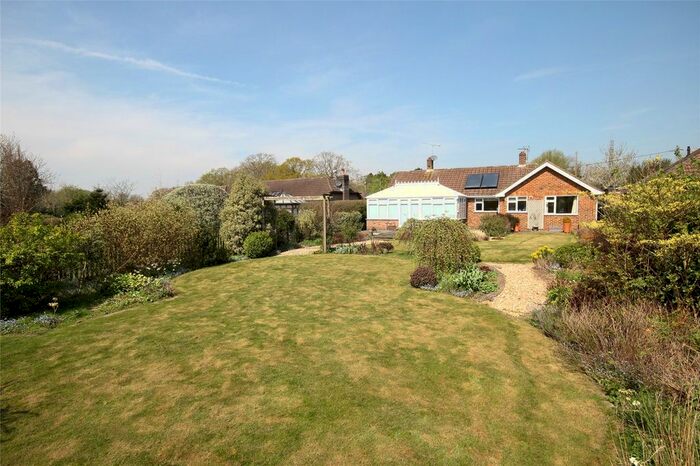 3 Bedroom Bungalow For Sale In Abbey Road, Medstead, Alton, Hampshire, GU34