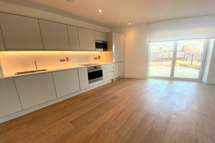 2 Bedroom Flat To Rent In Hooper Street, Birmingham, B18