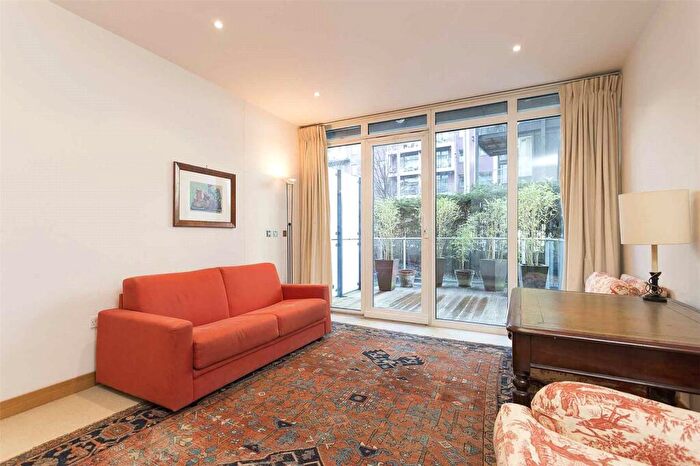 Apartment To Rent In Eustace Building, Queenstown Road, London, SW11