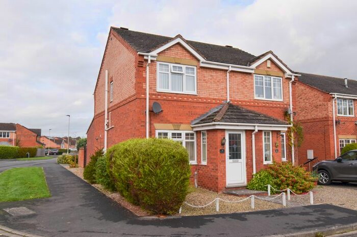 2 Bedroom Semi-Detached House For Sale In Kingfisher Drive, Pickering, YO18