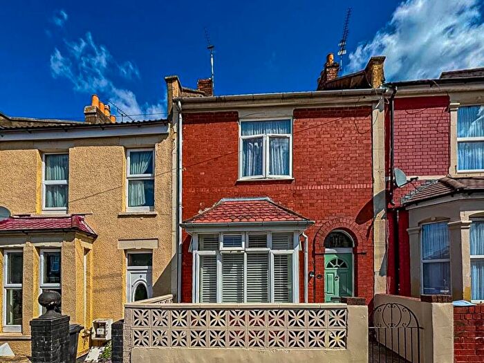 2 Bedroom Terraced House To Rent In Washington Avenue, Bristol, BS5