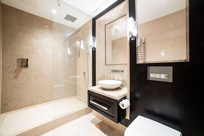 2 Bedroom Flat To Rent In Abell House, John Islip Street, SW1P