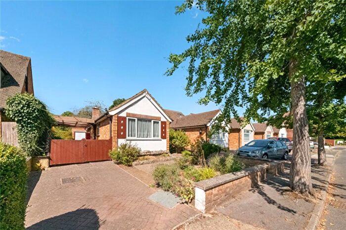 2 Bedroom Bungalow For Sale In Wood Rise, Pinner, HA5
