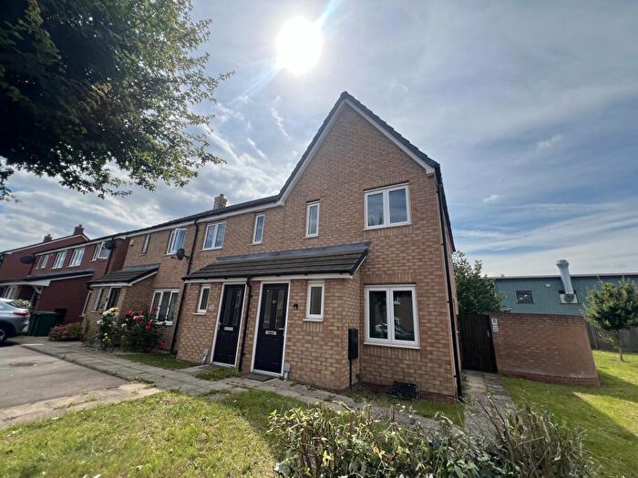 2 Bedroom House To Rent In Lanchbury Avenue, CV6