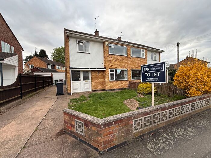 3 Bedroom Semi-Detached House To Rent In Blenheim Road, Birstall, Leicester, LE4
