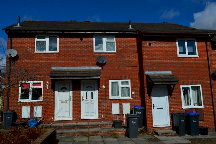 2 Bedroom Terraced House To Rent In Lees Court, Salisbury, SP2