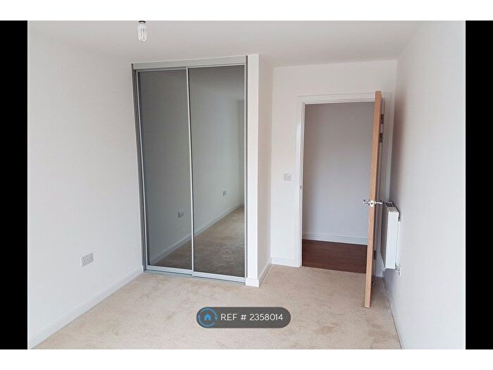 1 Bedroom Flat To Rent In Atlas Way, Milton Keynes, MK10