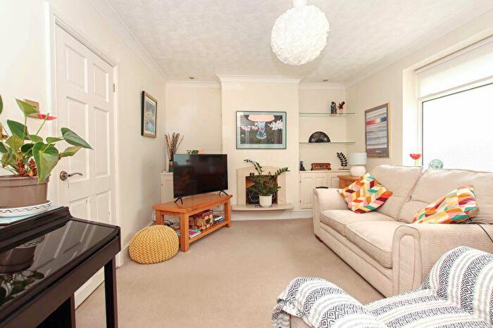 2 Bedroom Detached Bungalow For Sale In High Street Green, Hemel Hempstead, HP2