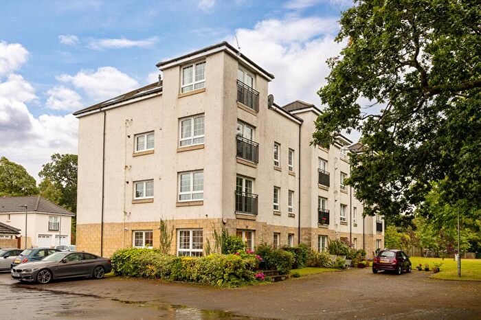 2 Bedroom Flat For Sale In Braid Avenue, Cardross, Argyll And Bute, G82