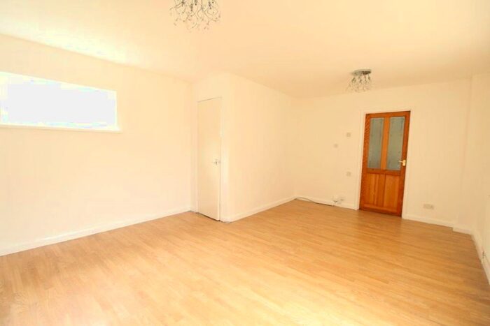 3 Bedroom Terraced House To Rent In Whitstable Close, Chadderton, Oldham, OL9