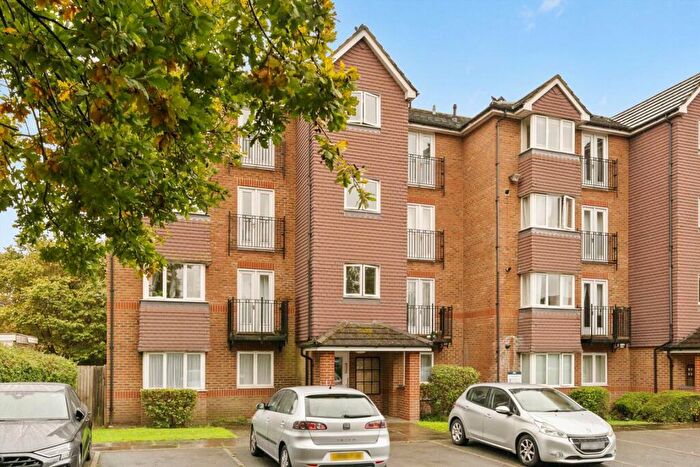 1 Bedroom Flat To Rent In Jemmett Close, Kingston Upon Thames, KT2