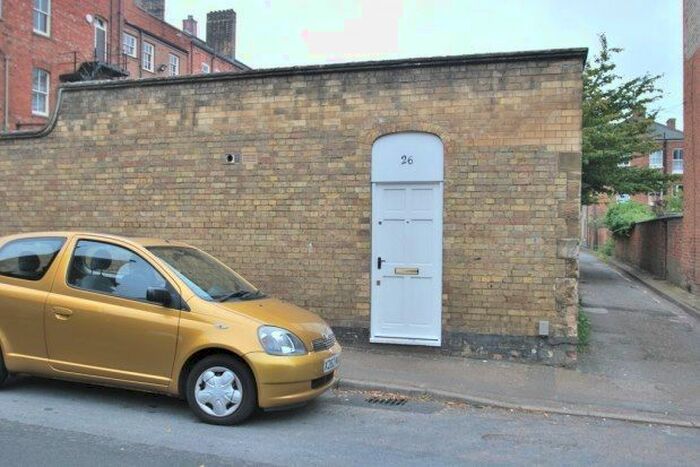 1 Bedroom Flat To Rent In Marriott Street, Northampton, NN2