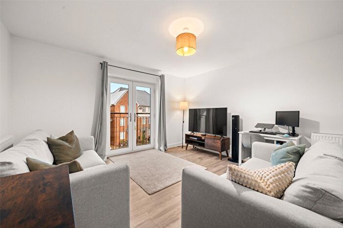 2 Bedroom Flat To Rent In William Heelas Way, Wokingham, Berkshire, RG40