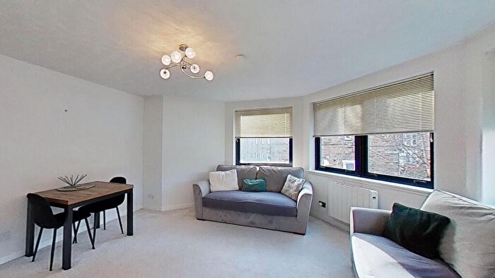 2 Bedroom Flat To Rent In Dalgety Road, Edinburgh, EH7