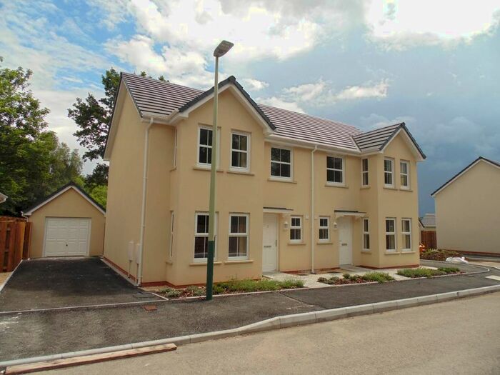 3 Bedroom Semi-Detached House To Rent In Penallta Road, Ystrad Mynach, Hengoed, CF82