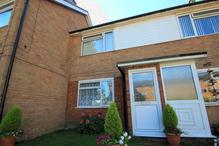 2 Bedroom Maisonette To Rent In Addlestone, KT15