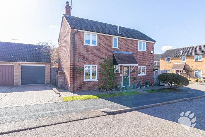 3 Bedroom Detached House For Sale In Heybridge Drive, Wick Meadows, SS12