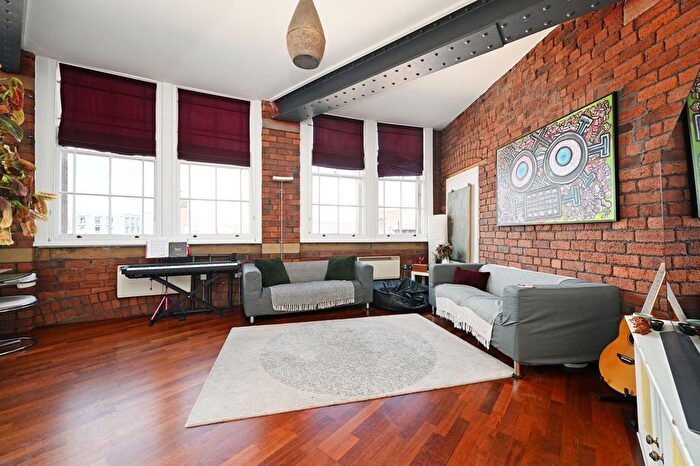 2 Bedroom Flat For Sale In Mazda Building, Sheffield City Centre, S1
