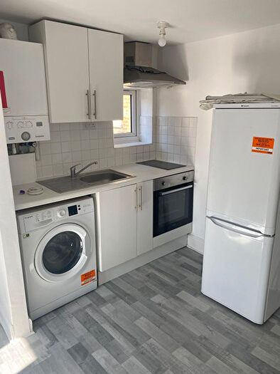 Studio To Rent In Leyton Park Road, Leyton, E10