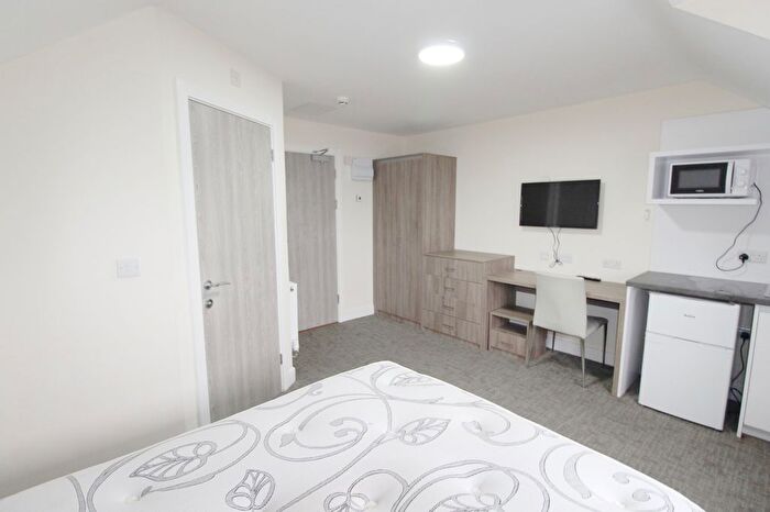 Studio To Rent In Clay Lane, Coventry, CV2