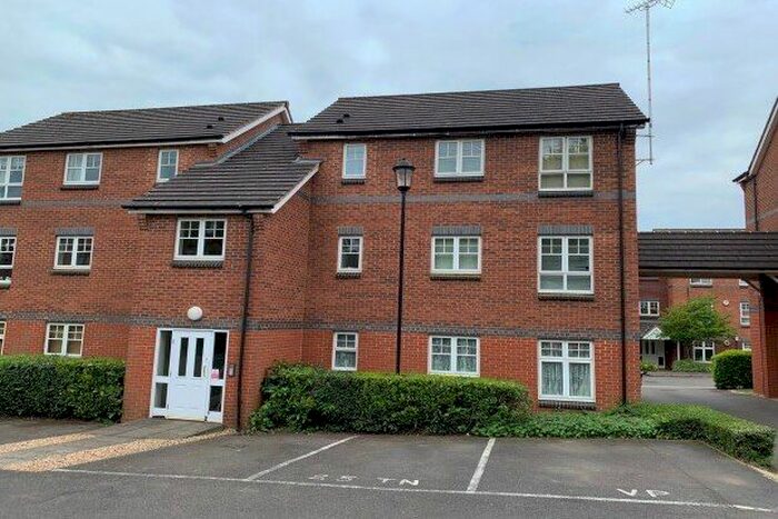 2 Bedroom Property To Rent In The Nurseries, Northampton, NN1