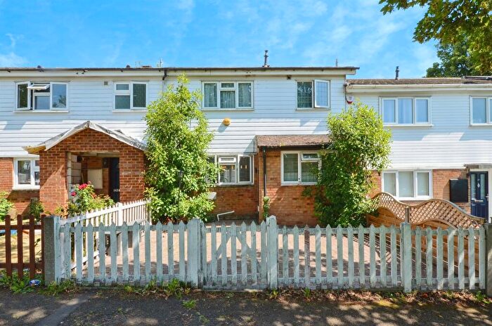 3 Bedroom Terraced House For Sale In Holyrood Crescent, St. Albans, AL1