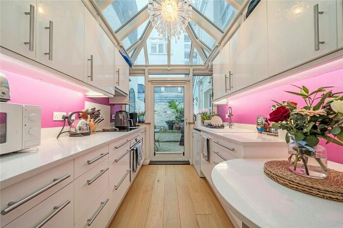 2 Bedroom Flat To Rent In Charlwood Place, London, SW1V