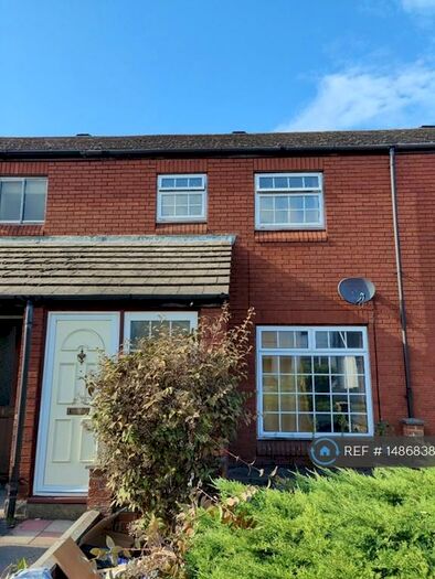 3 Bedroom Terraced House To Rent In Orts Road, Reading, RG1